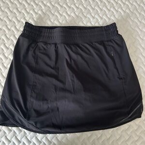 Lululemon Hotty Hot High-Rise Skirt Long, size 8 black - great condition!